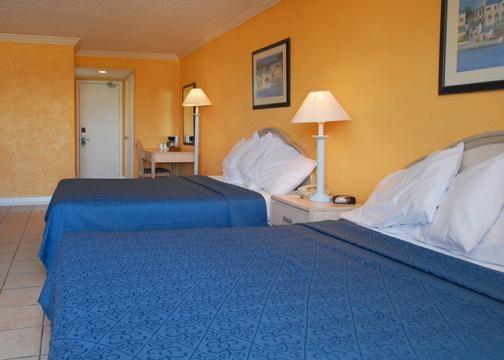 Holiday Inn Express & Suites Nasáu Habitación foto